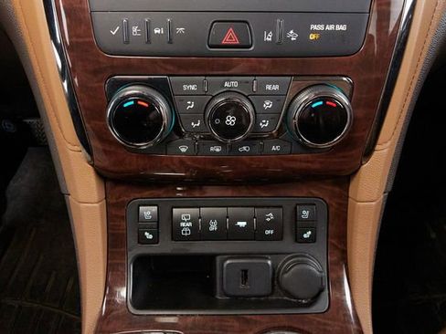 Used 2016 Buick Enclave Premium w/ Trailering Package FWD image 16