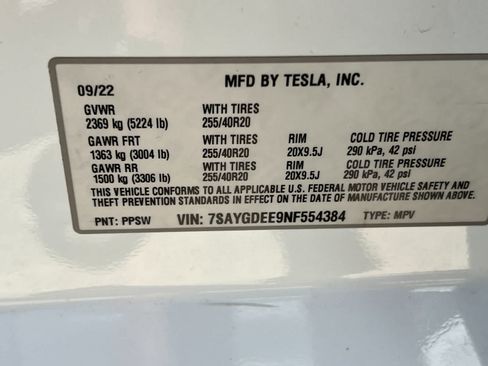 Used 2022 Tesla Model Y Long Range AWD/4WD image 31