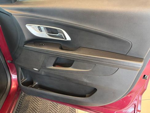 Used 2017 Chevrolet Equinox LT w/ Convenience Package AWD/4WD image 24