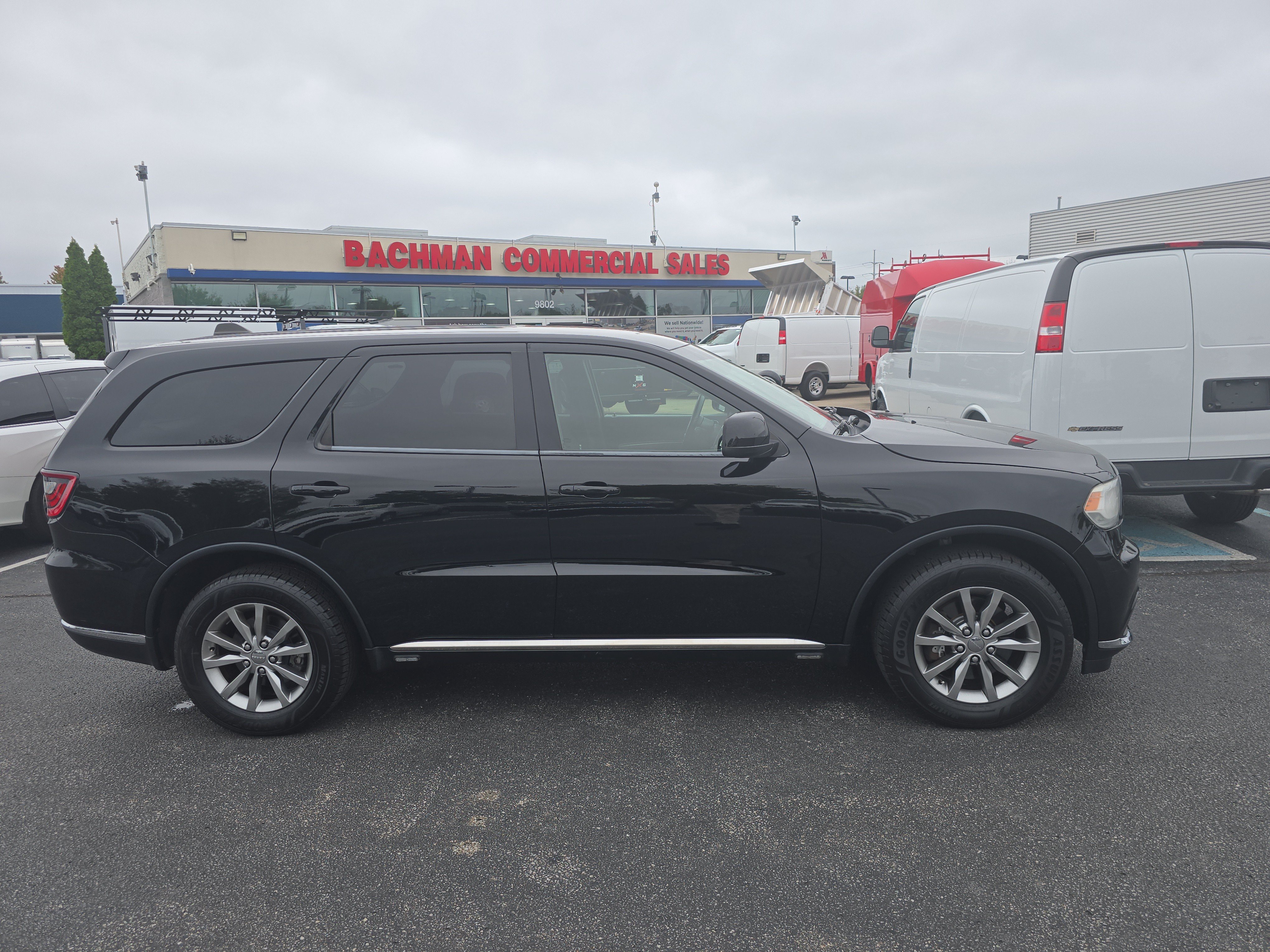Used 2018 Dodge Durango AWD image 2