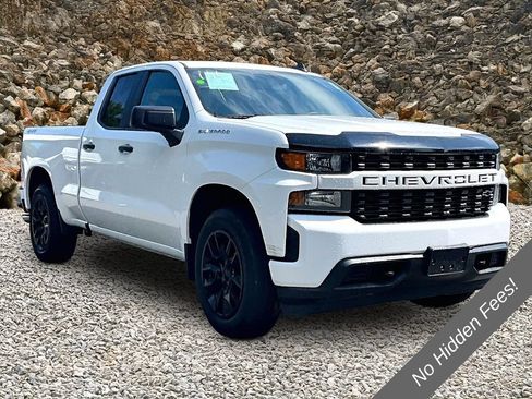 Used 2020 Chevrolet Silverado 1500 Custom w/ Custom Value Package AWD/4WD image 10