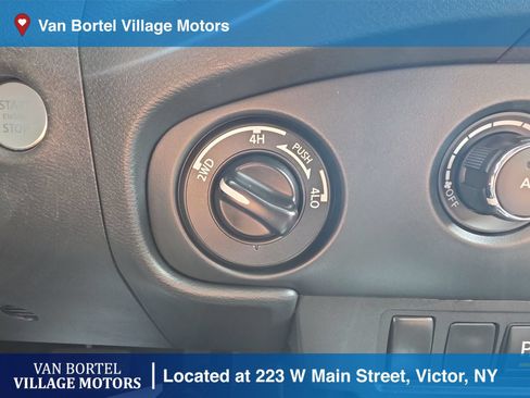 Used 2022 Nissan Frontier SV w/ Technology Package AWD/4WD image 21