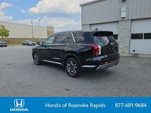 Used 2024 Hyundai Palisade Limited AWD/4WD image 3