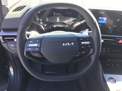 New 2026 Kia Sportage S AWD/4WD image 11