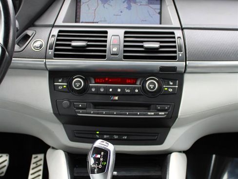 Used 2010 BMW X5 M image 13