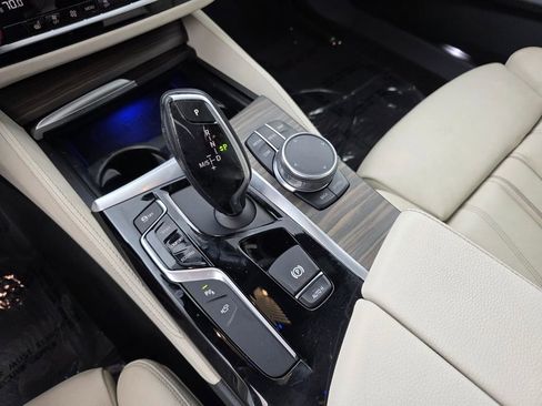 Used 2017 BMW 530i RWD image 25