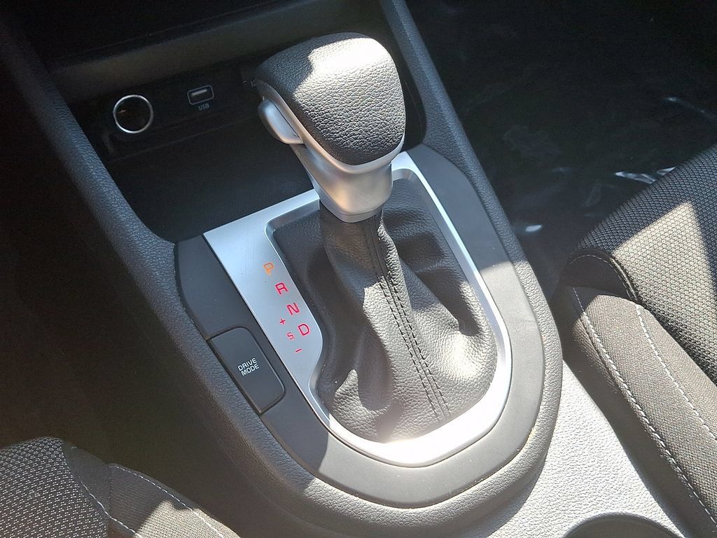 Certified 2023 Kia Forte LXS w/ LXS Technology Package FWD image 15