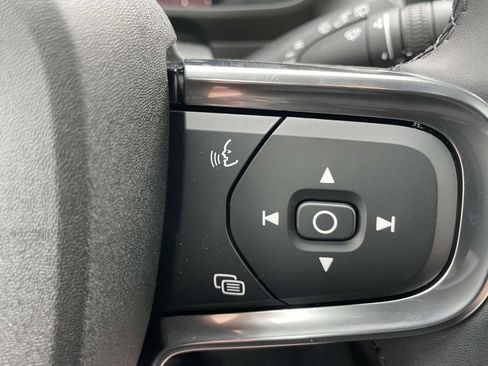 New 2025 Volvo XC40 B5 Plus w/ Protection Package Premier image 33