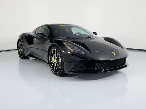 Used 2025 Lotus Emira image 7