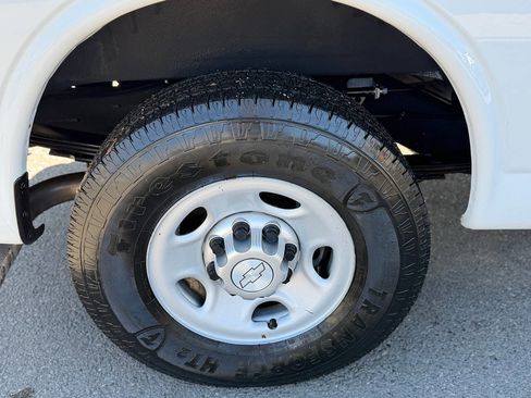 Used 2014 Chevrolet Express 2500 2500 3dr Cargo Van w/1WT image 64