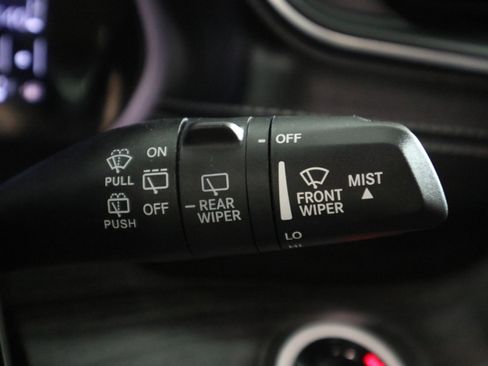 Certified 2021 Jeep Grand Cherokee L Limited w/ Luxury Tech Group II image 32