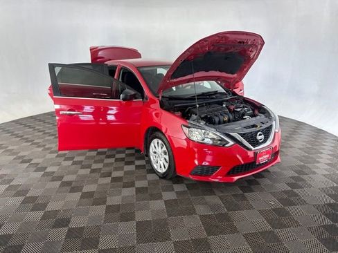 Used 2018 Nissan Sentra SV FWD image 12