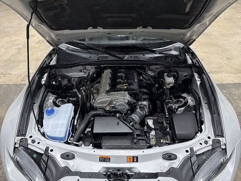 Used 2017 MAZDA MX-5 Miata Grand Touring w/ Appearance Package image 12