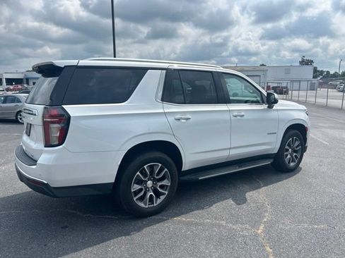 Used 2022 Chevrolet Tahoe LT w/ Luxury Package RWD image 4