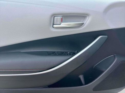 Certified 2024 Toyota Corolla SE image 19