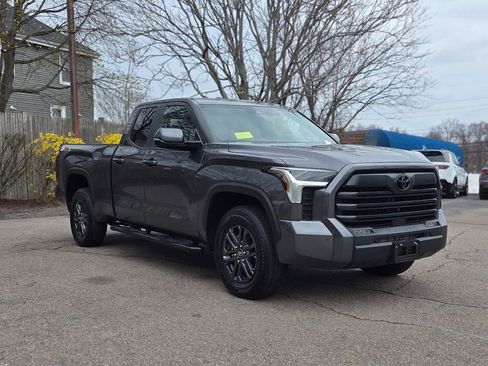 Used 2025 Toyota Tundra SR5 w/ SR5 Convenience Package image 8