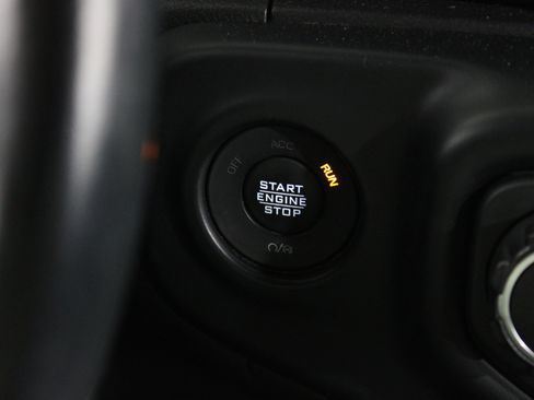 Used 2022 Jeep Wrangler Unlimited Sport AWD/4WD image 16