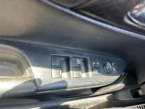 Used 2017 Honda Accord Sport image 32