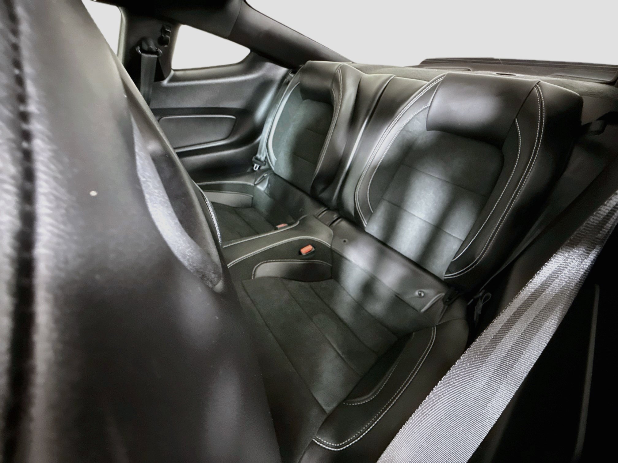 Used 2022 Ford Mustang Shelby GT500 w/ Technology Package RWD image 26