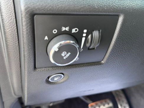 Used 2018 Jeep Grand Cherokee High Altitude RWD image 23