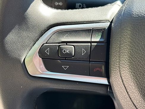 Used 2024 Jeep Compass Latitude AWD/4WD image 26