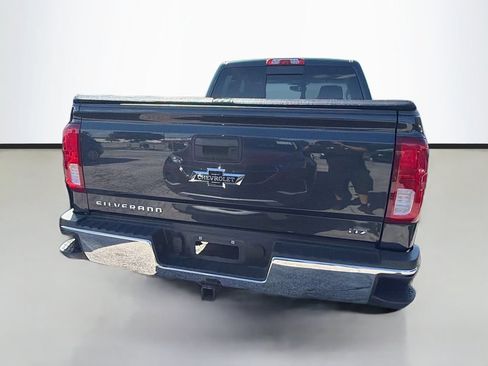 Used 2018 Chevrolet Silverado 1500 LTZ Z71 AWD/4WD image 7