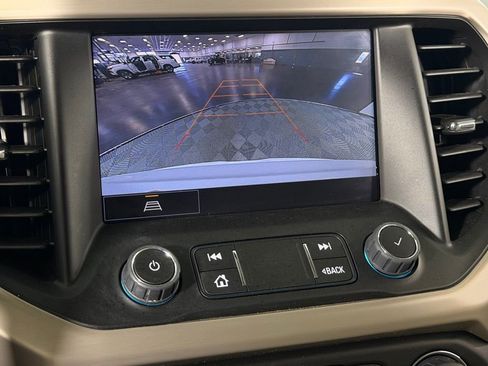 Used 2023 GMC Acadia Denali image 18