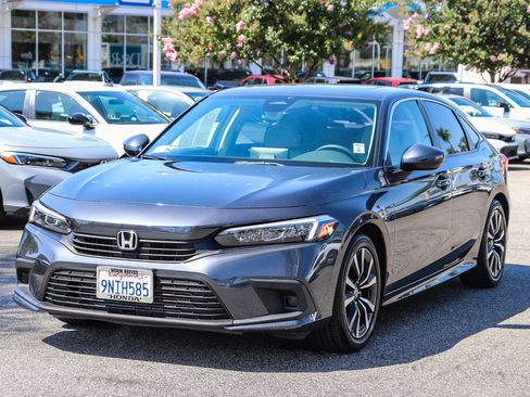 Certified 2024 Honda Civic EX image 3
