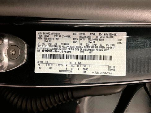 Used 2022 Ford Escape SEL image 32