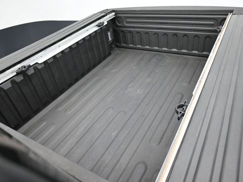 Used 2020 RAM 2500 Laramie w/ Night Edition image 42