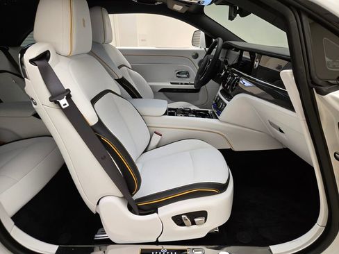 New 2025 Rolls-Royce Spectre Black Badge w/ Leather Finishing Pack image 21