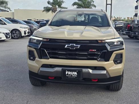 Used 2023 Chevrolet Colorado Z71 w/ Z71 Convenience Package 2 AWD/4WD image 2