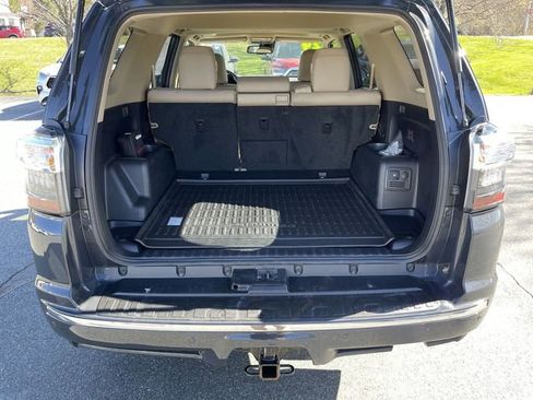 Used 2024 Toyota 4Runner Limited AWD/4WD image 23