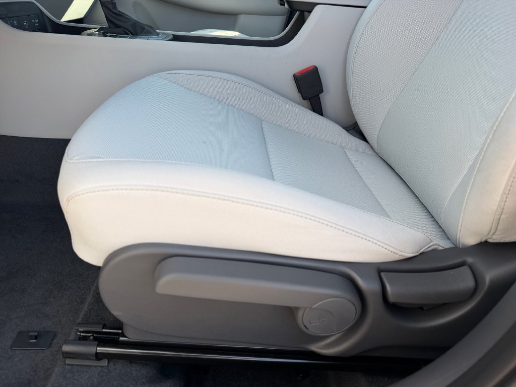 New 2027 Hyundai Kona SE AWD/4WD image 11