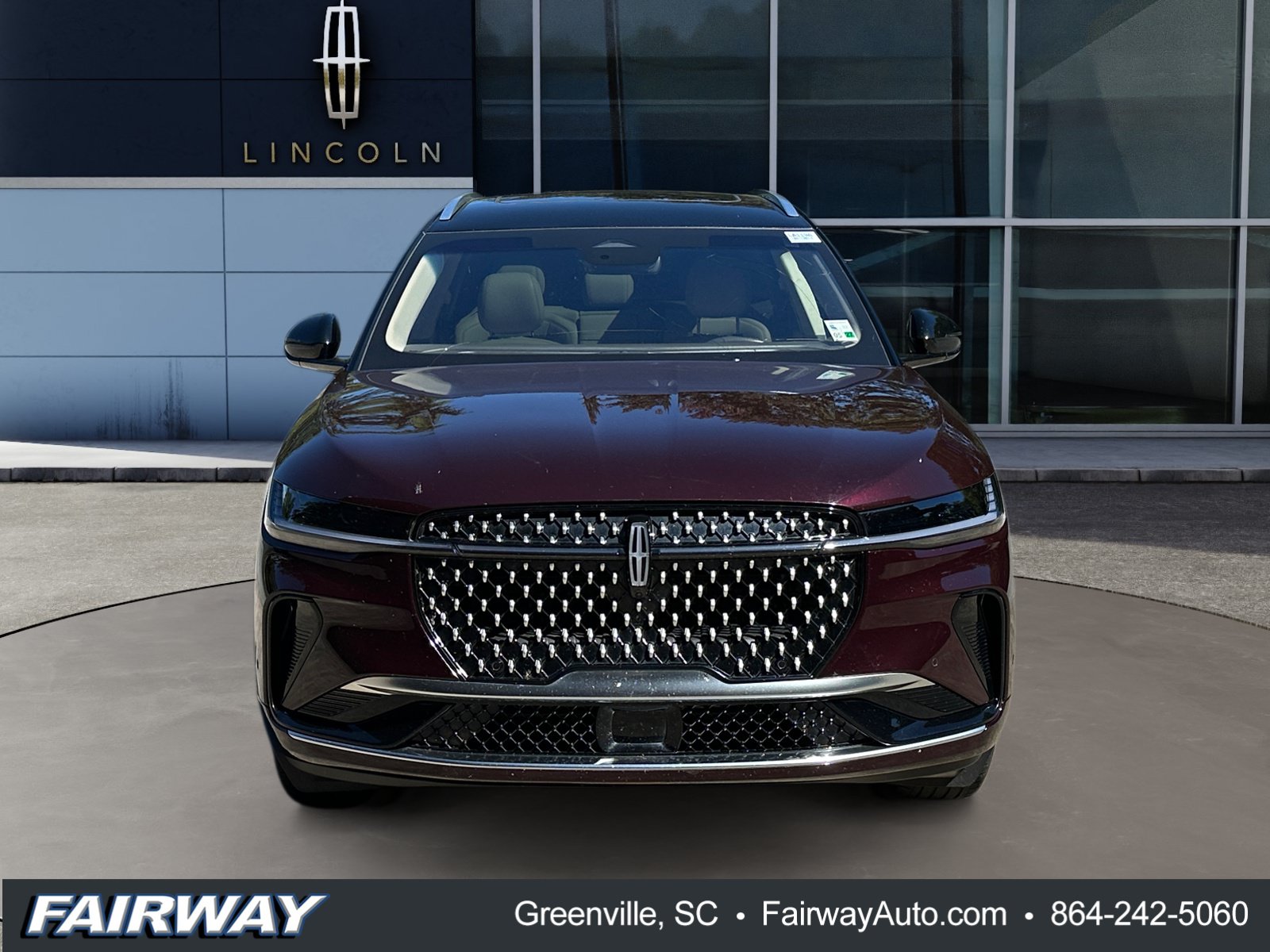 Used 2024 Lincoln Nautilus Reserve w/ Equipment Group 203A AWD/4WD image 2