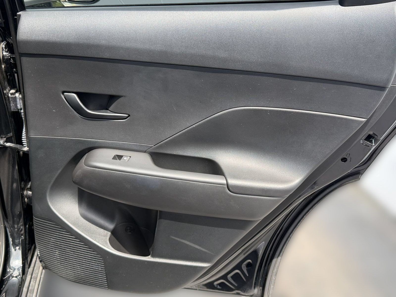 Used 2026 Hyundai Kona SEL Sport FWD image 15