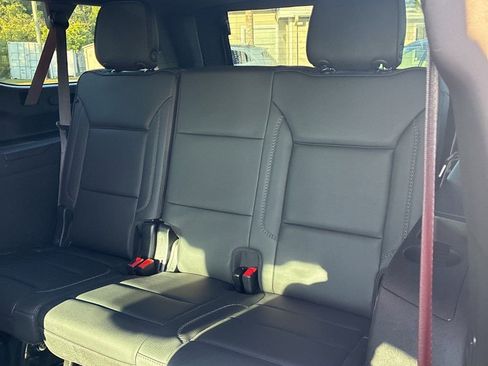 Used 2024 GMC Yukon XL Denali w/ Denali Reserve Package AWD/4WD image 19
