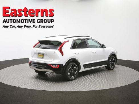 Used 2023 Kia Niro Wind w/ Wind Preserve Package FWD image 41