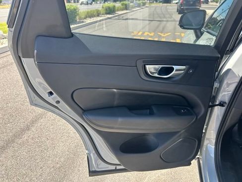Certified 2025 Volvo XC60 B5 Plus AWD/4WD image 16