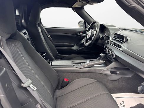 Used 2017 FIAT 124 Spider Classica image 15