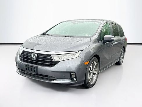 Certified 2024 Honda Odyssey Touring image 3