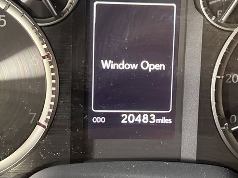 Used 2023 Lexus GX 460 Premium image 12