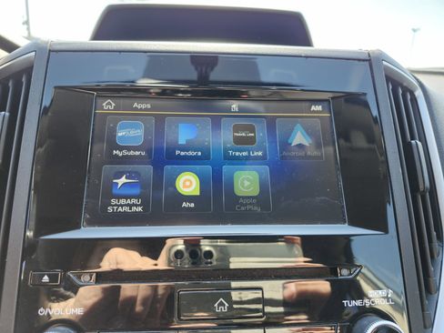 Used 2019 Subaru Crosstrek 2.0i Premium w/ Eyesight System image 4