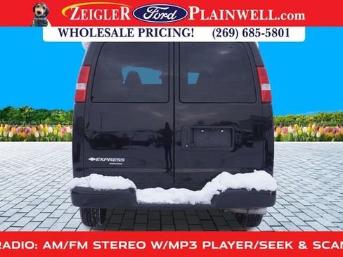 Used 2016 Chevrolet Express 2500 LS image 4
