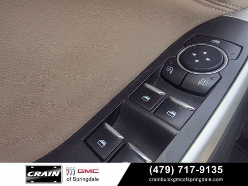 Used 2023 Ford Explorer XLT w/ Equipment Group 202A RWD image 12
