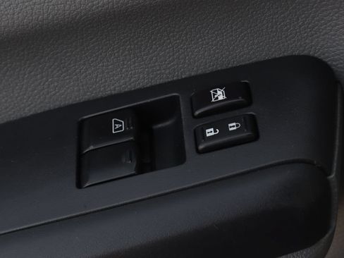 Used 2020 Nissan NV 2500 SV RWD image 20