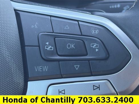 Used 2024 Volkswagen Atlas Cross Sport SE AWD/4WD image 12