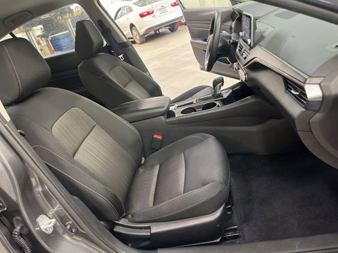 Used 2024 Nissan Altima 2.5 SV FWD image 31