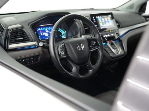 Used 2018 Honda Odyssey Elite image 6