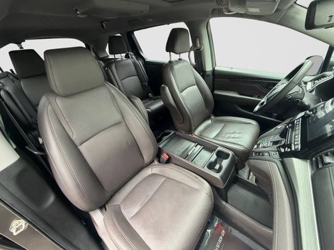 Used 2018 Honda Odyssey Touring image 23